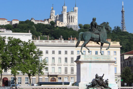 header lyon place bellecour