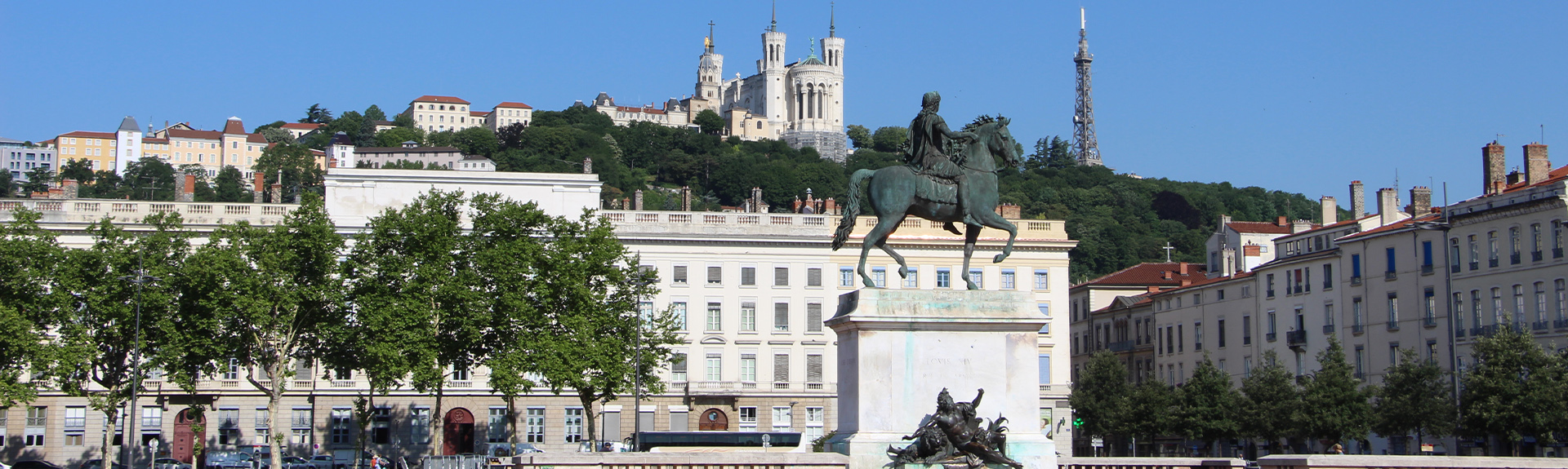 header lyon place bellecour